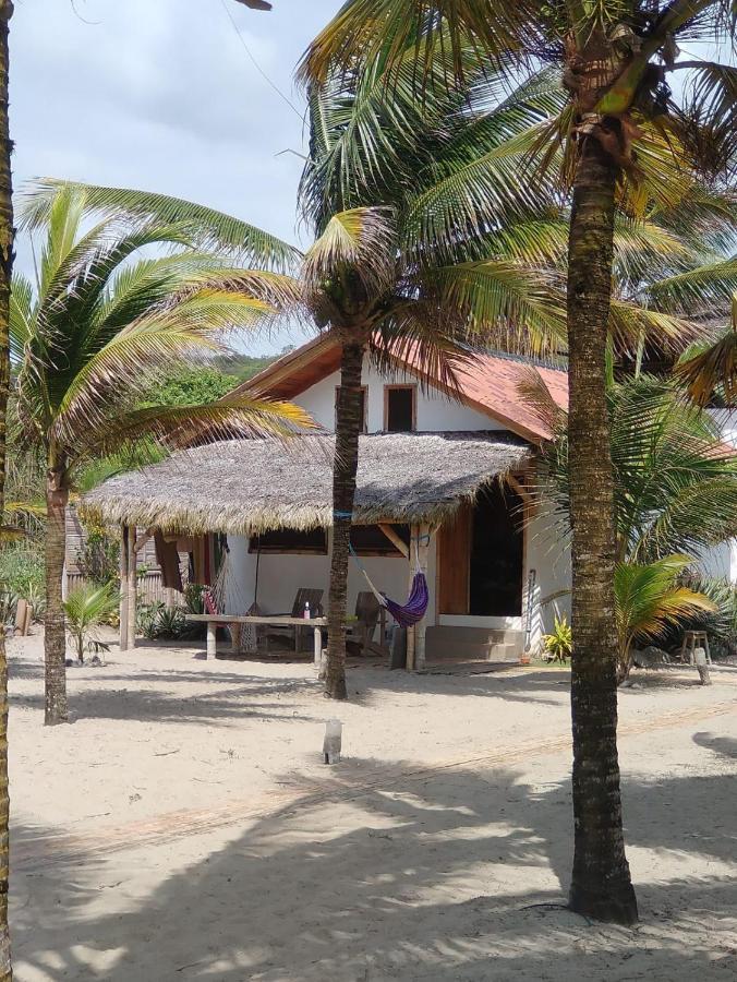 Beach Front Bungalows At The Coconut Canoa Extérieur photo
